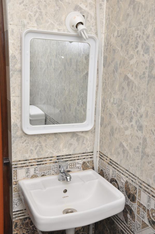 Addhuri Comforts Inn Mysore Exterior foto